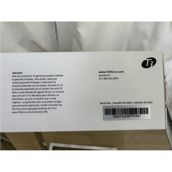 T3 Curling Iron 1.25” - Picture 4 of 8